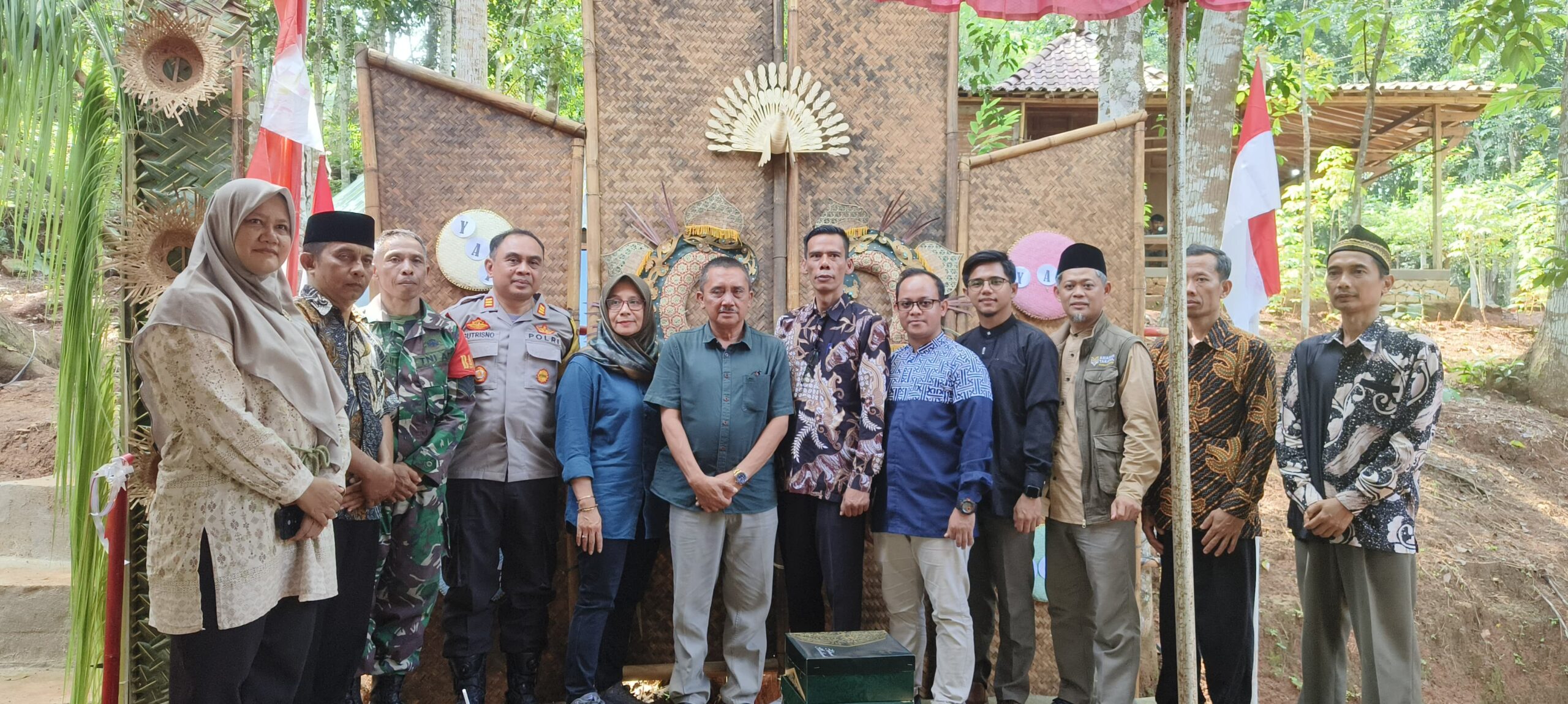 Amanah Takaful Resmikan Sumur Wakaf Karyawan Asuransi Takaful Umum Bersama Bupati Bantul