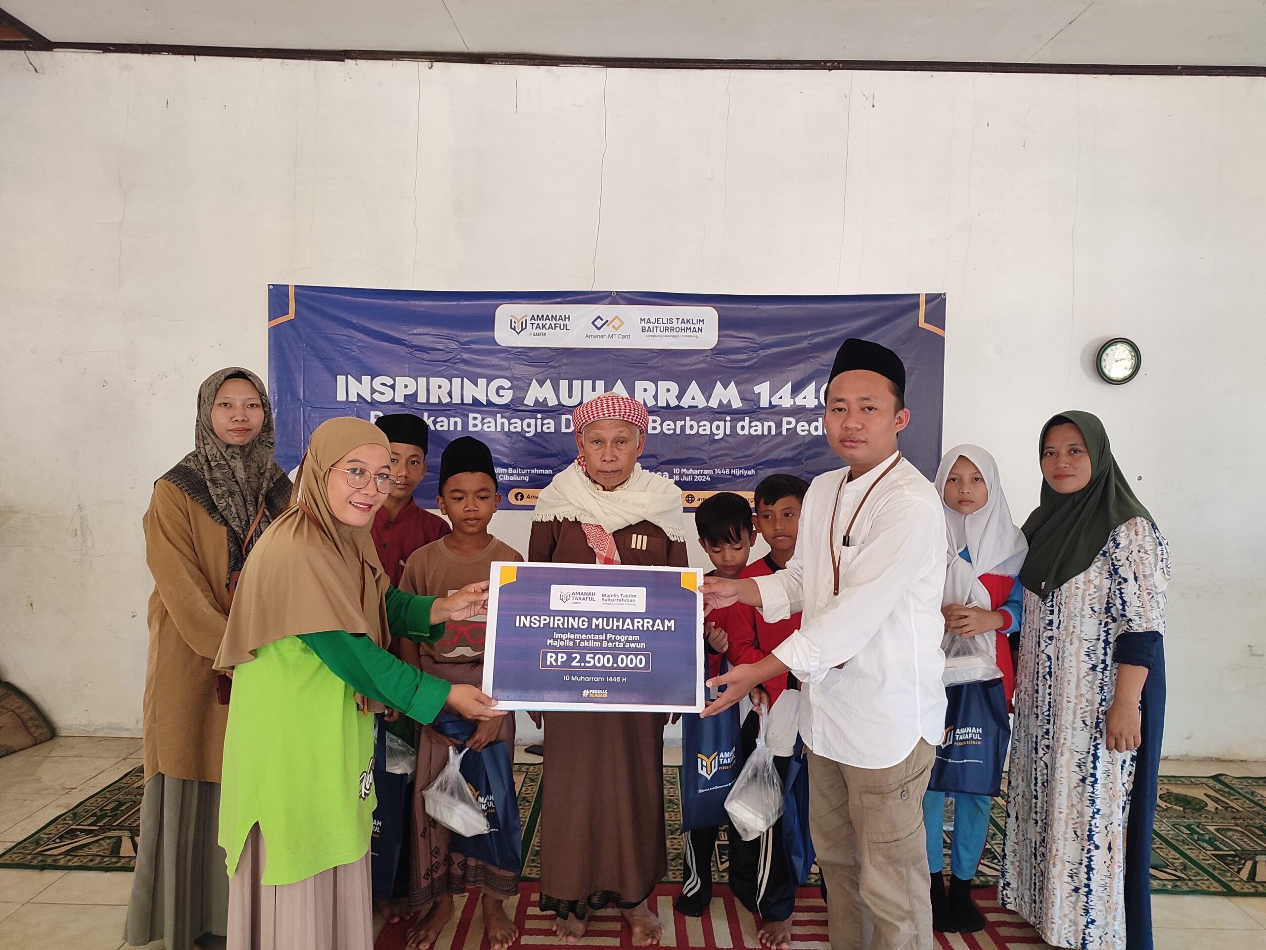 Program Majelis Taklim Bertaawun Implementasikan Santunan Muharram di MT Baiturrahman